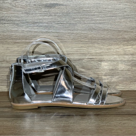 Eileen Fisher Cici Silver Mirror Leather Sandals Size- 8.5 - Picture 2 of 11